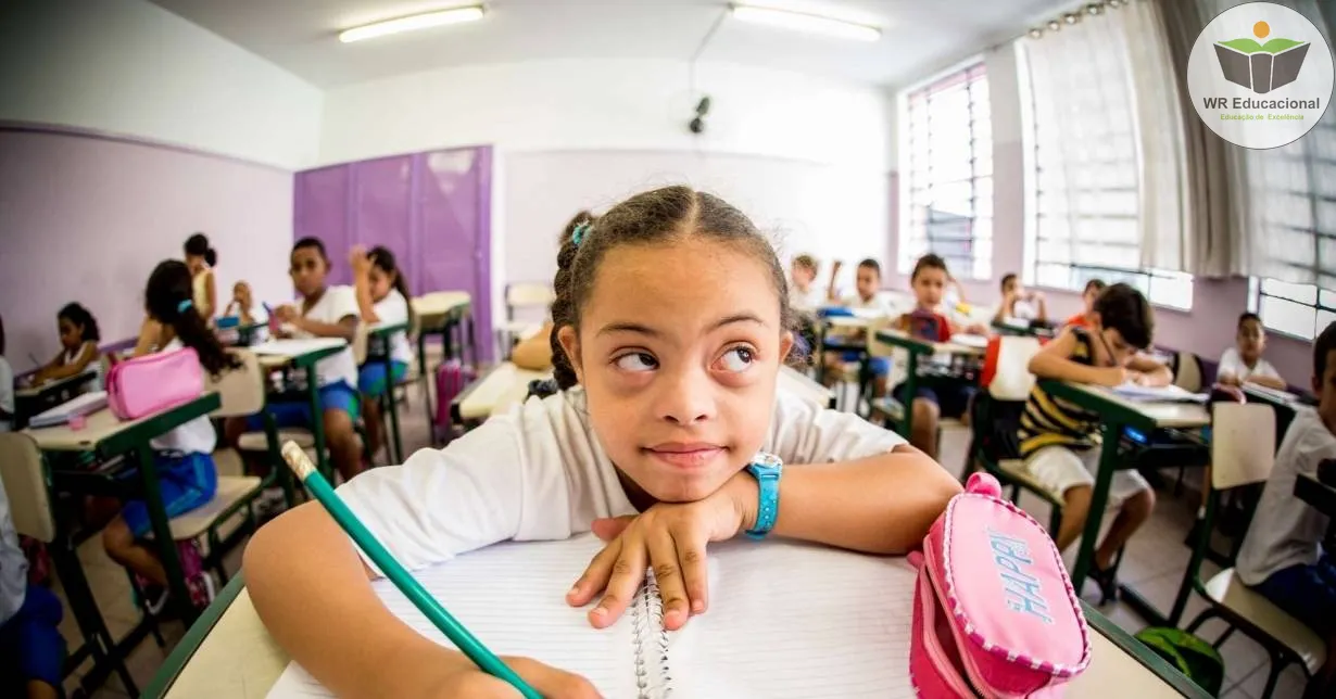 Cursos de Noções Básicas em Deficiência Intelectual Associada à Outra Deficiência