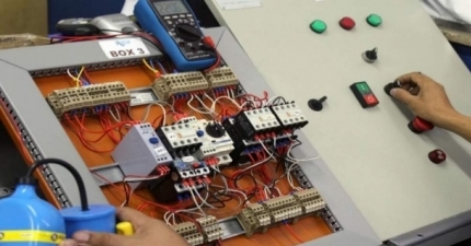 ELETRICISTA INDUSTRIAL - DOMINANDO OS CIRCUITOS DA INDÚSTRIA MODERNA